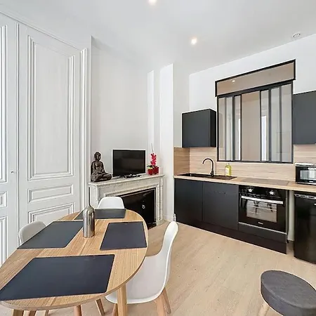 Cosy Appartement, Centre Capucins 1 *